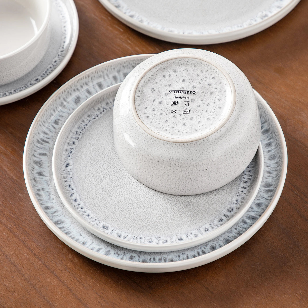vancasso 18/36 Piece Snow Plates Dinner Sets Tableware Set Reactive Glaze Stoneware Set with 6 Piece Dinner Plate/Dessert/Bowl